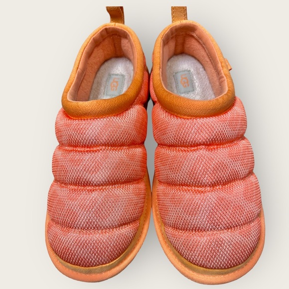 NEW! UGG Junior/Women’s slip on sandals. Neon Orange. Soft cushioned comfortable - Picture 10 of 12